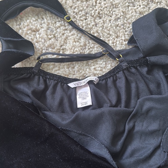 Black velvet pj romper - Picture 2 of 2